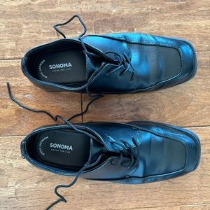 Boys black dress shoes size 5 Med